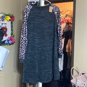 Gray Dress with leopard print sleeves